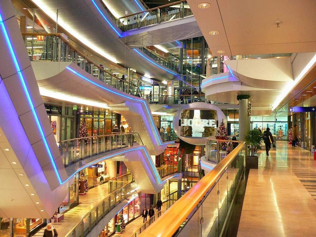 Торговый центр изнутри