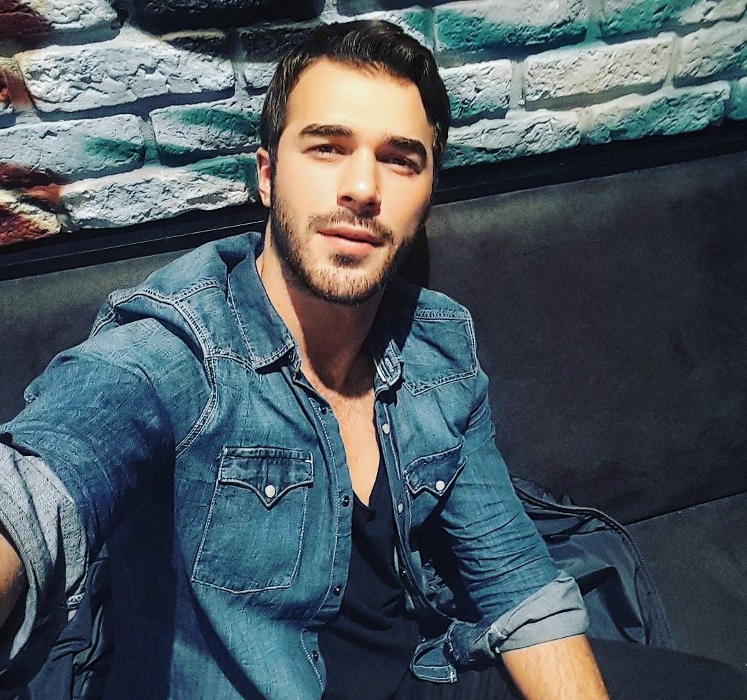 Турецкий певец Юсуф чим