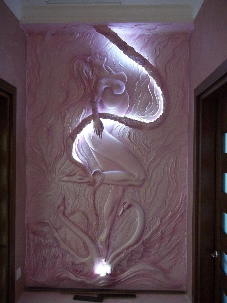 Барельеф в интерьере