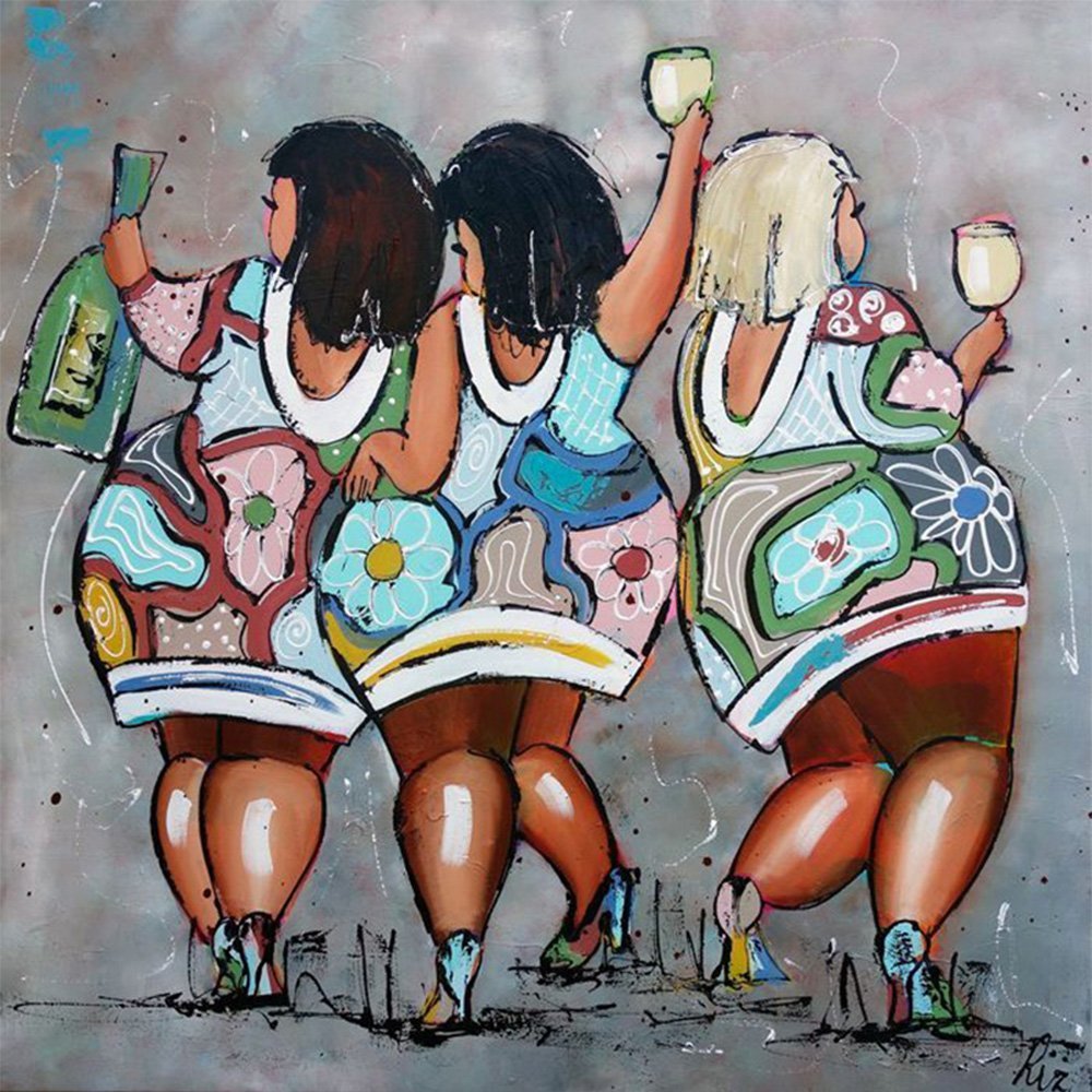 Подружки пьют чай