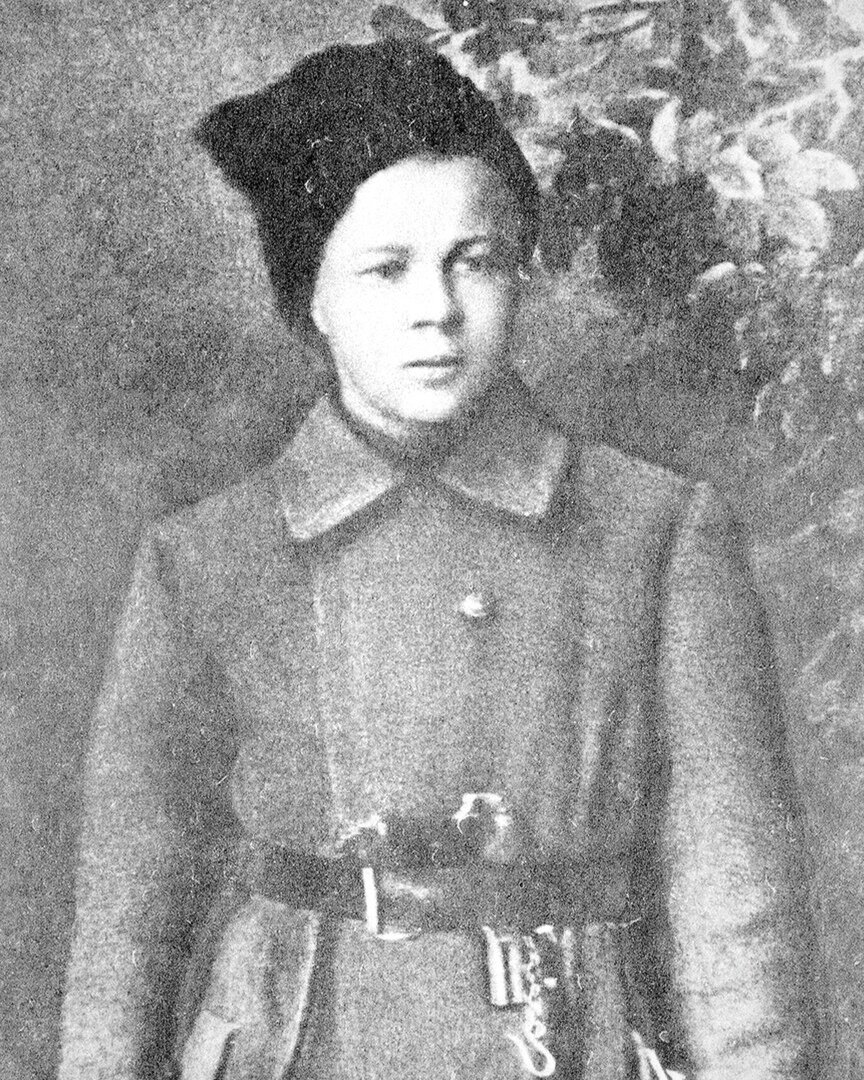 Иллюстрации к повести Гайдара Тимур и его команда