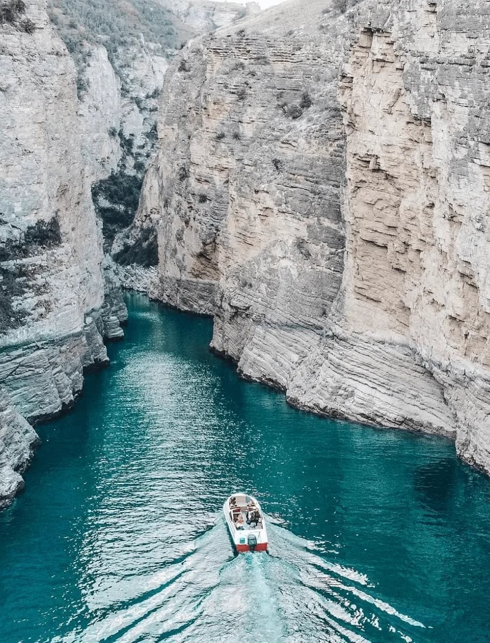 Hiking in great Canyon
