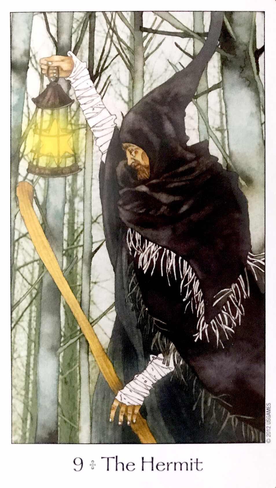 Карта старший Аркан 9 отшельник в разных колодах Таро