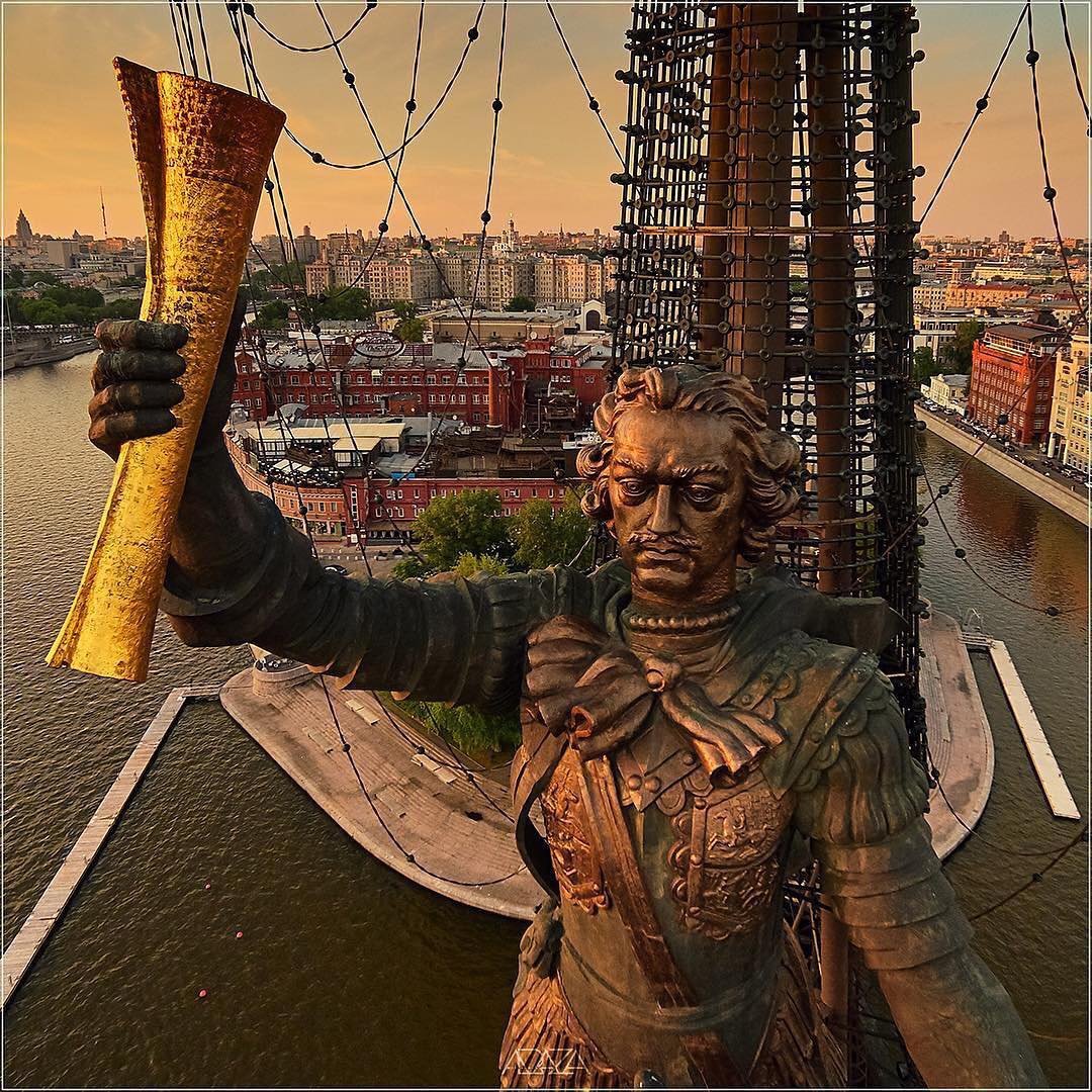 Петр первый Церетели Москва