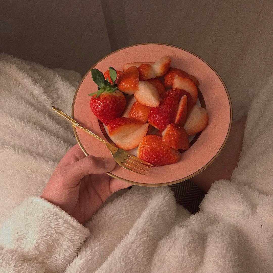 Завтрак клубника Эстетика