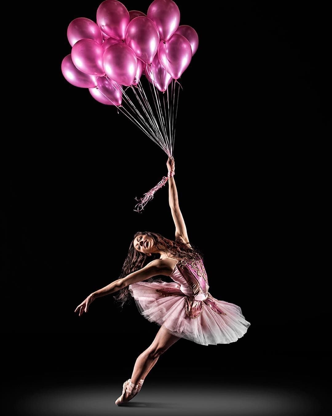 Открытка с балериной с днем рождения