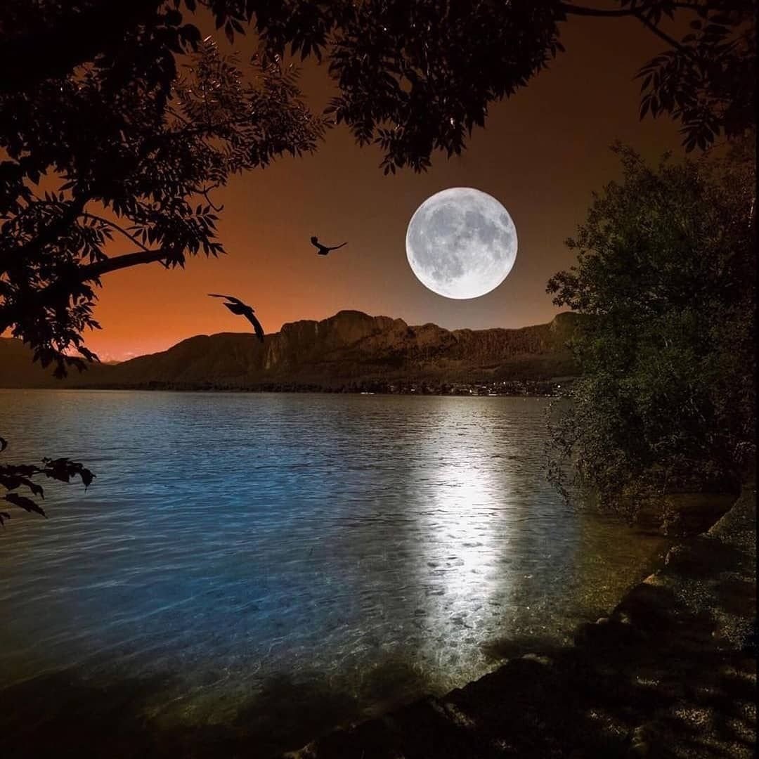 Лунный пейзаж