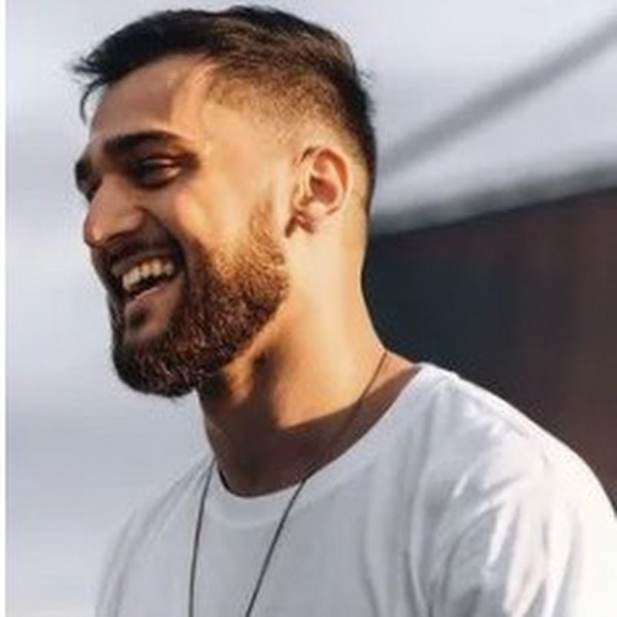 Джонни певец сердечко