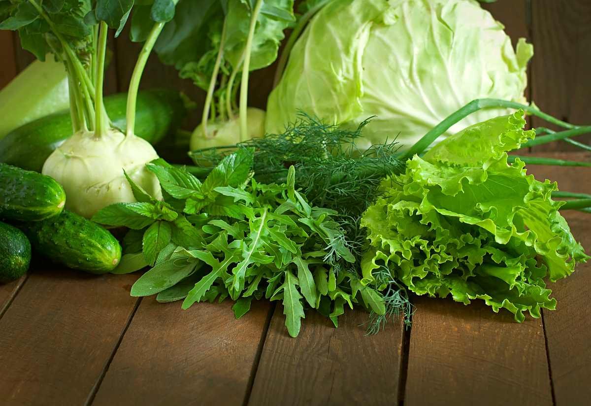 Зеленые фрукты и овощи