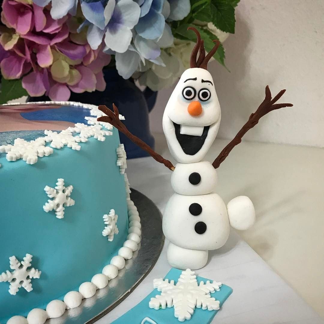 Олаф Снеговик новогодний