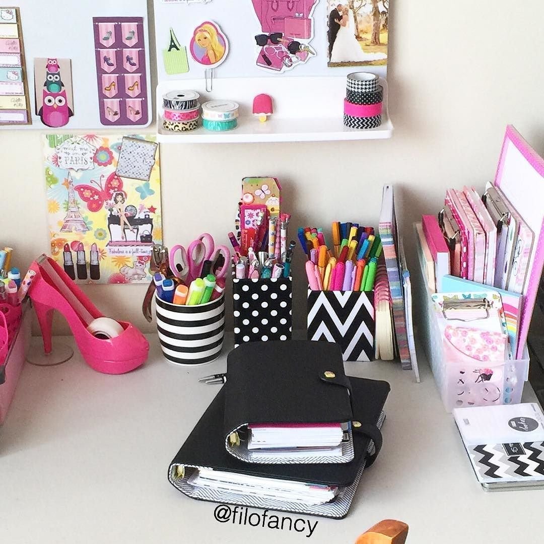 Много милой канцелярии