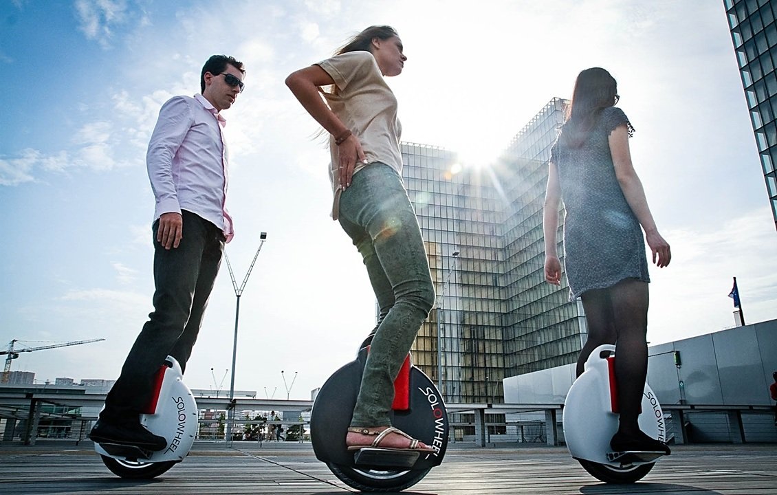 Моноколесо с человеком