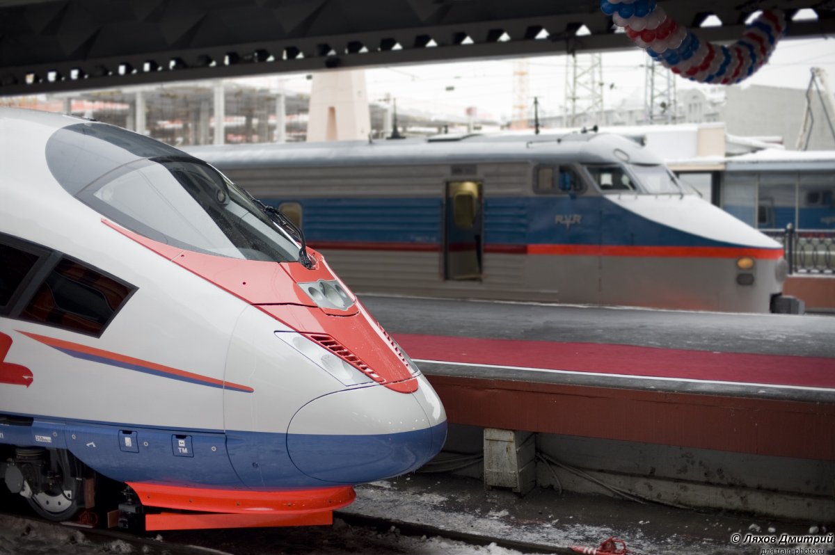 Скоростной электропоезд эр200