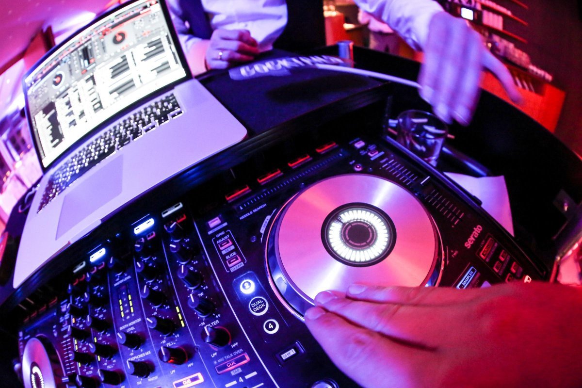 Вертушка диджея