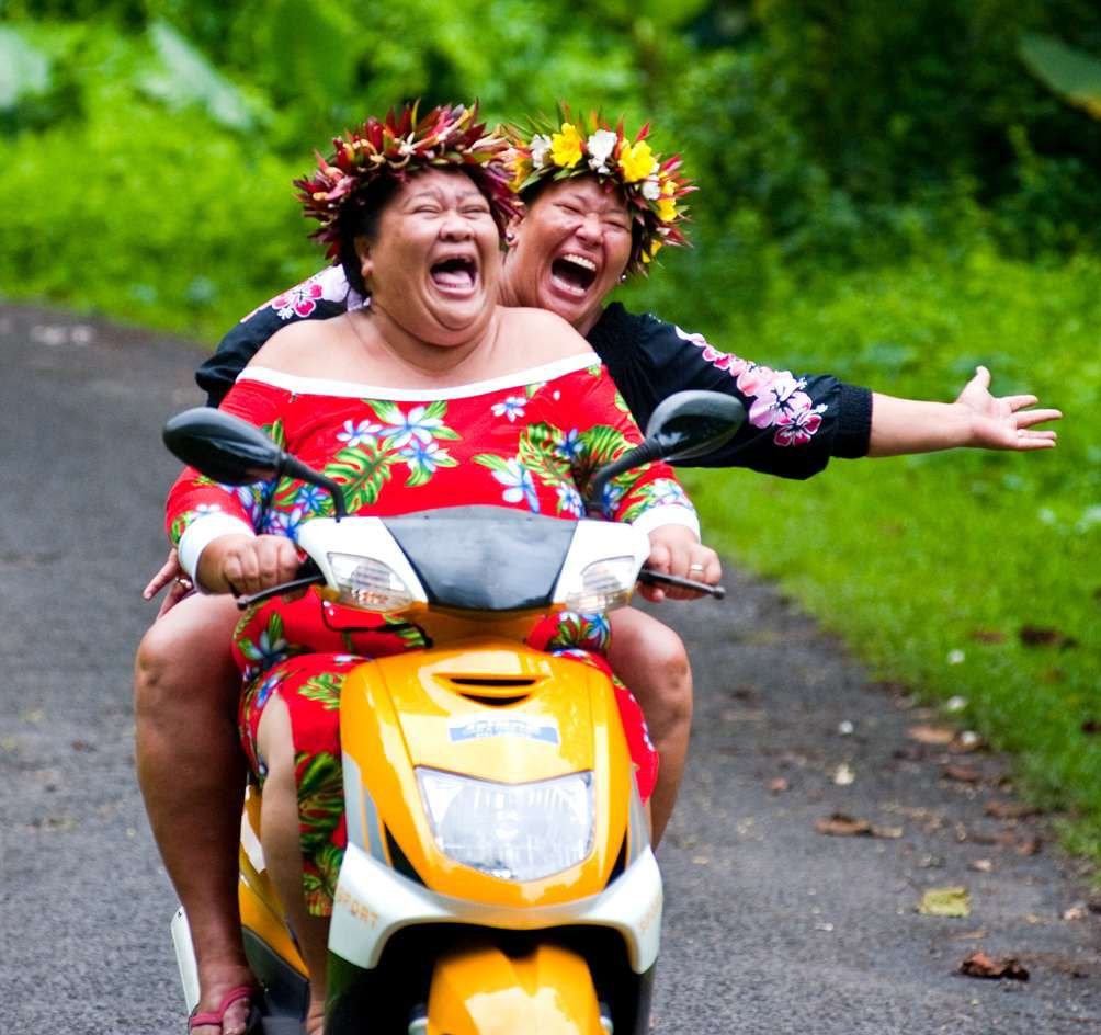 Бабушка на мотоцикле