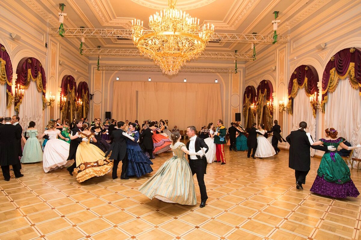 Королевский бальный зал маскарад арт