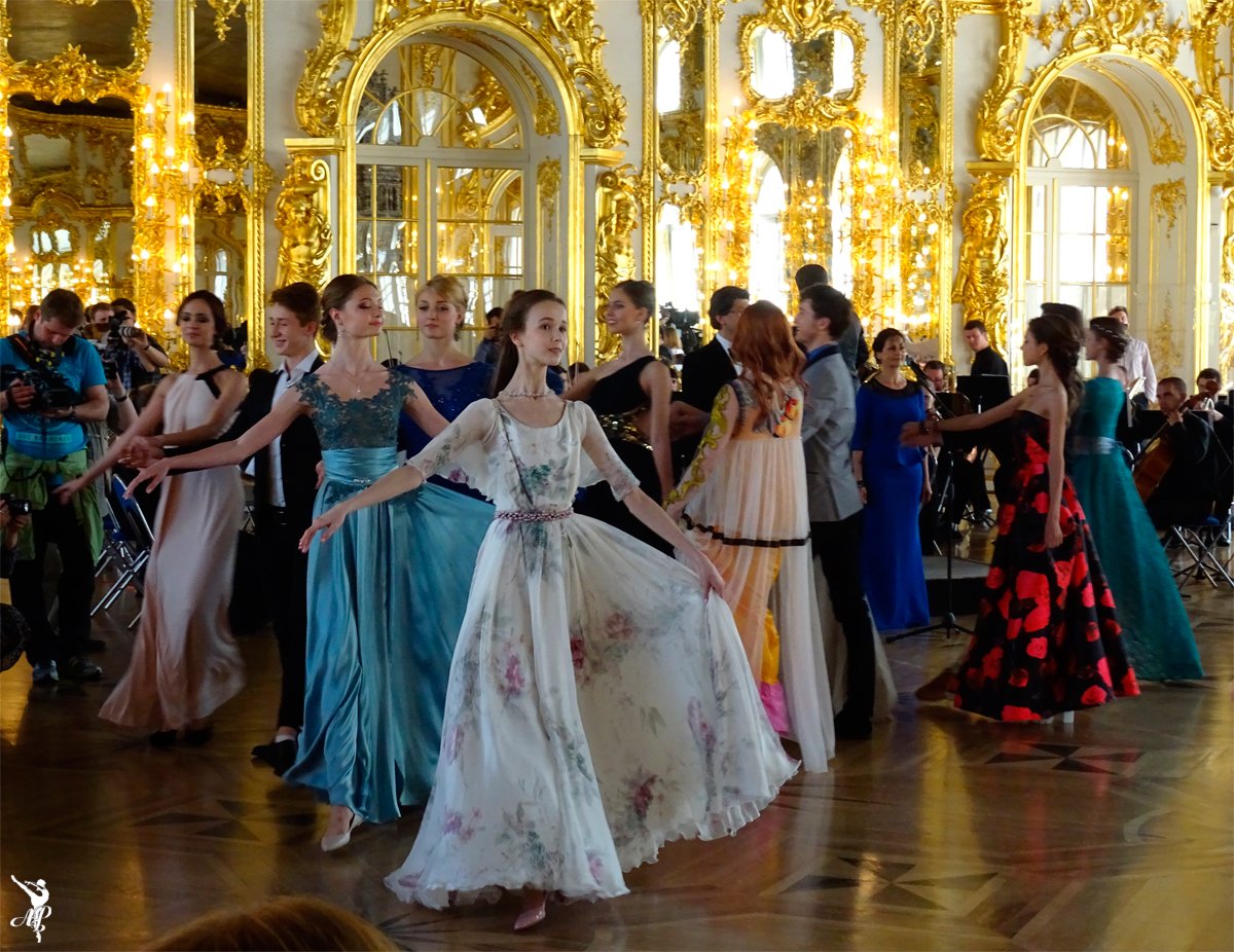 Исторические танцы