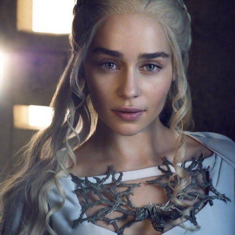 Эмилия Кларк Дейенерис Таргариен