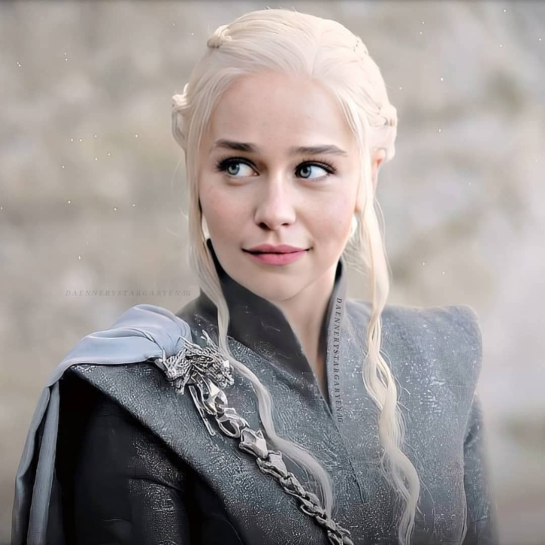 Эмилия Кларк Дейнерис