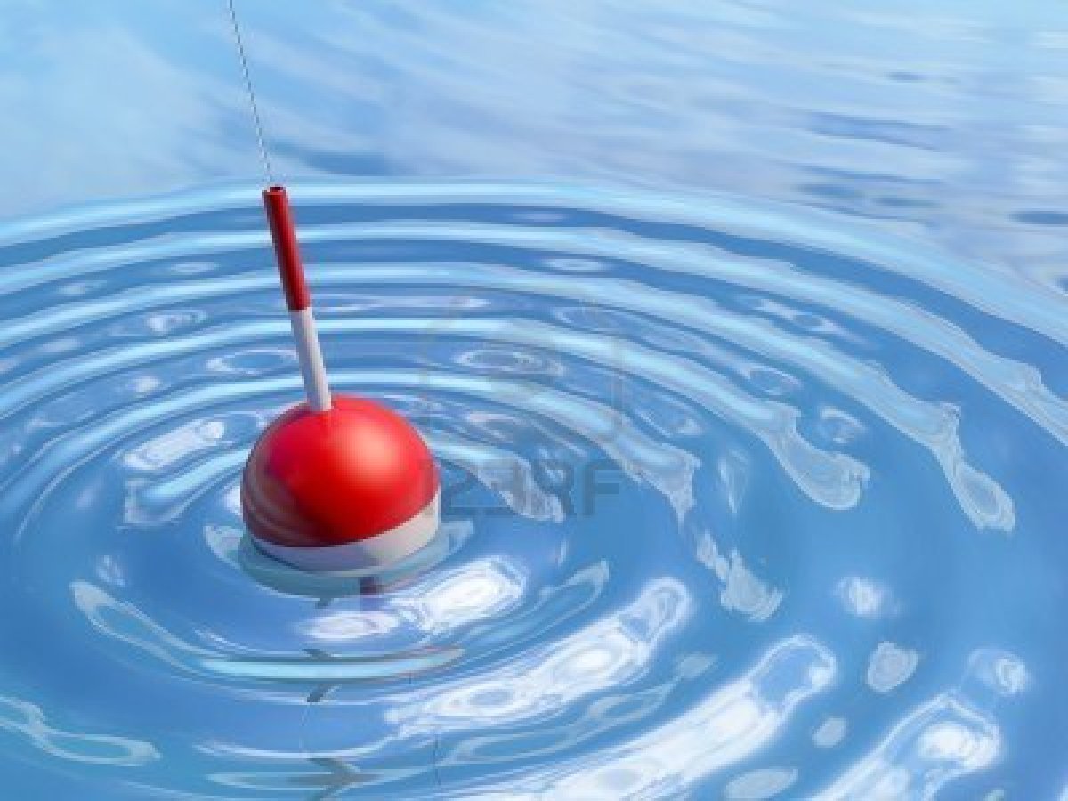 Поплавок на поверхности воды