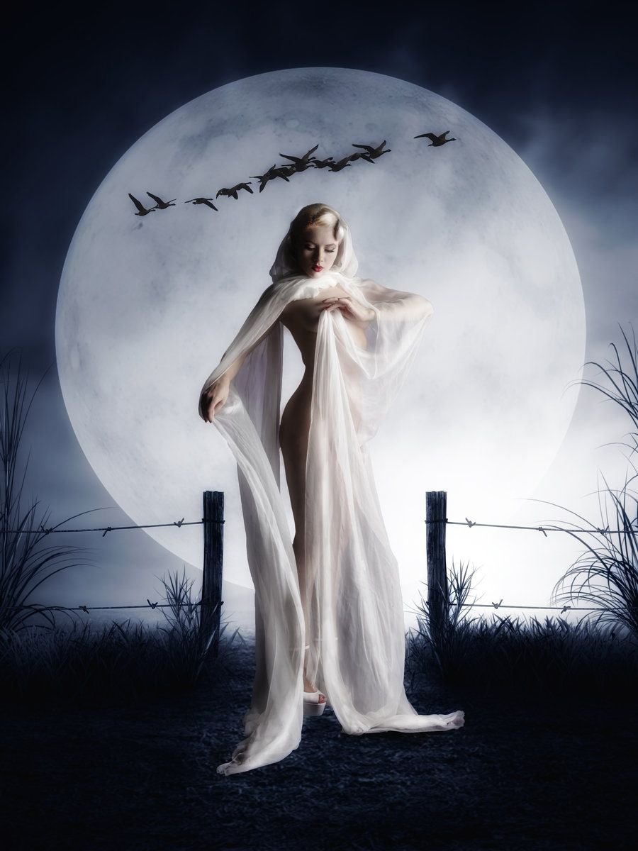 Селена богиня белой Луны