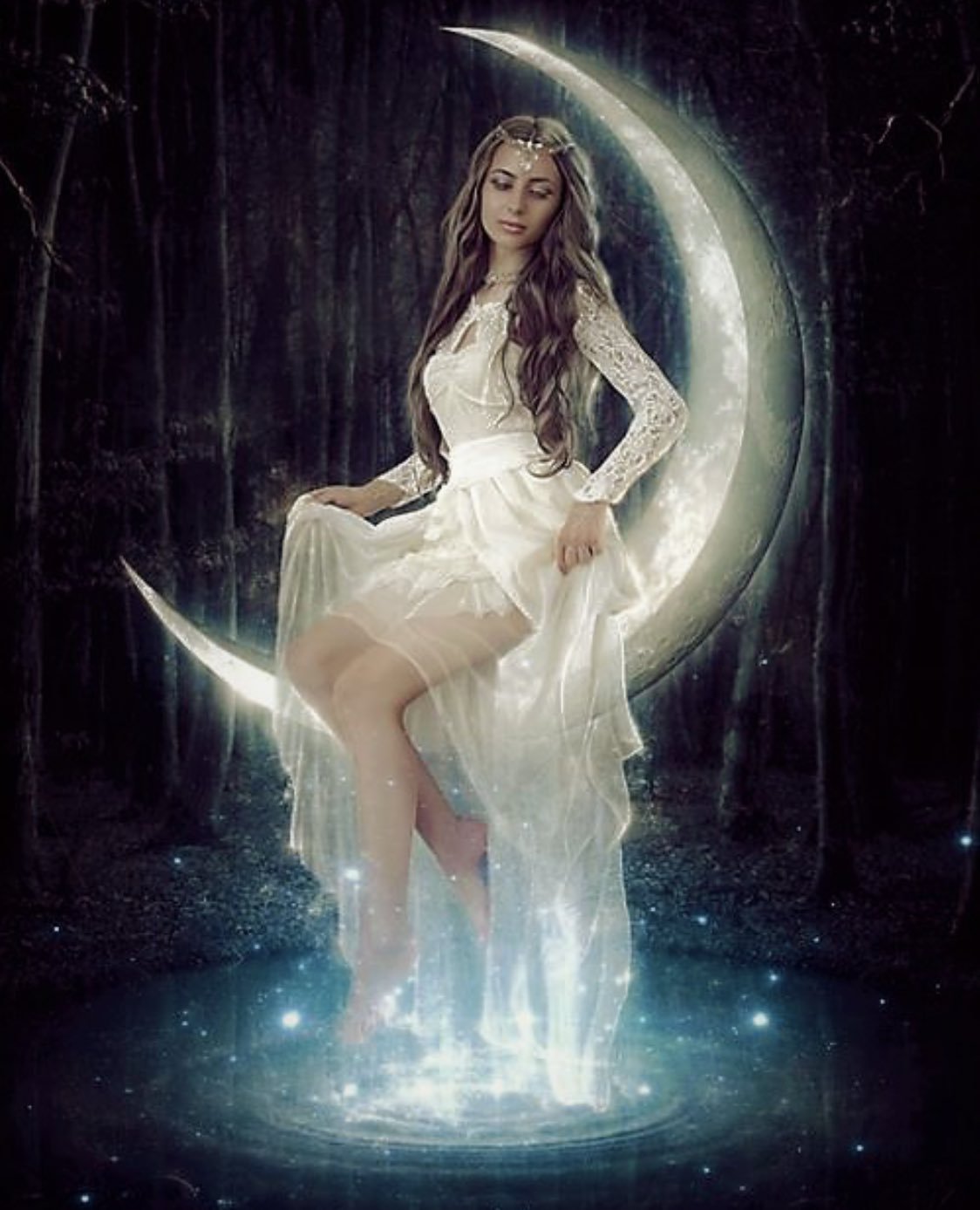 Дивия богиня Луны