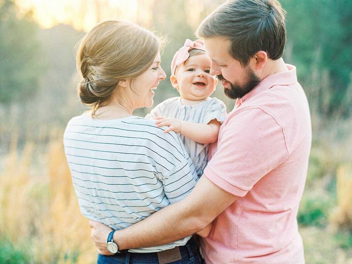 Мама папа и ребенок