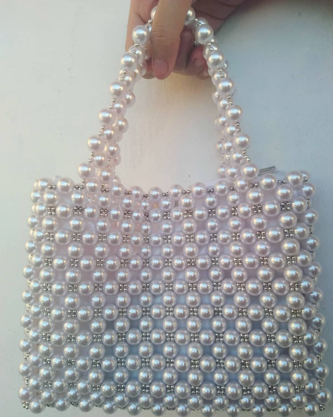 Плетеные сумки из бусин