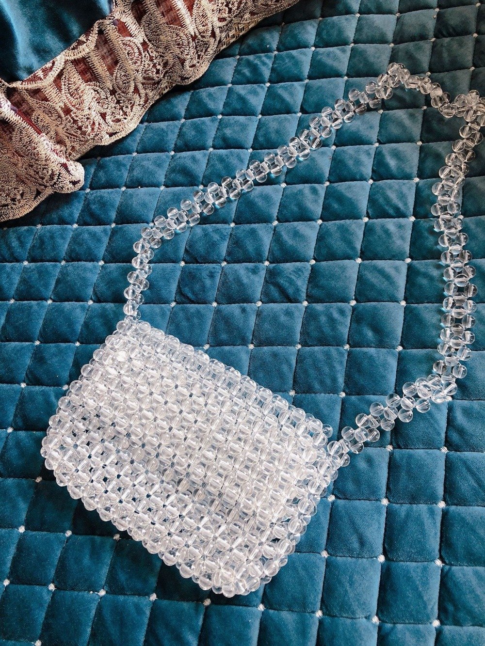 Вязаные сумки с бусинками