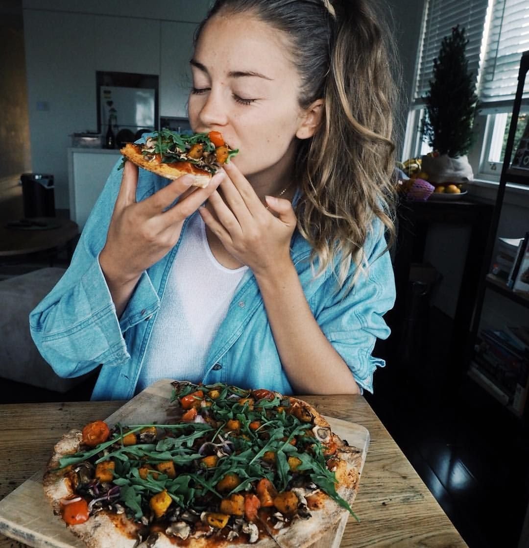 Модели с едой