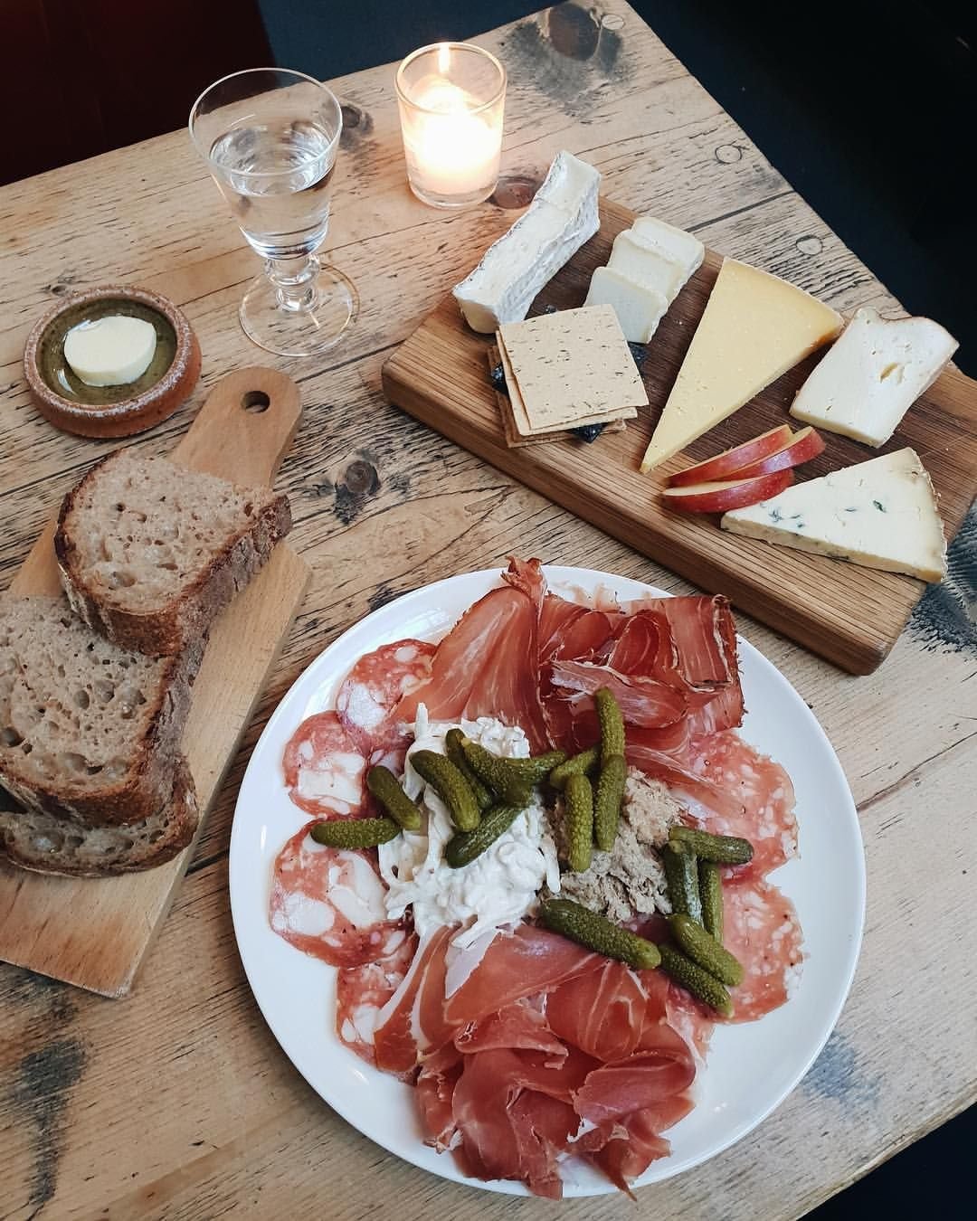 Ужин в ресторане для инстаграмма