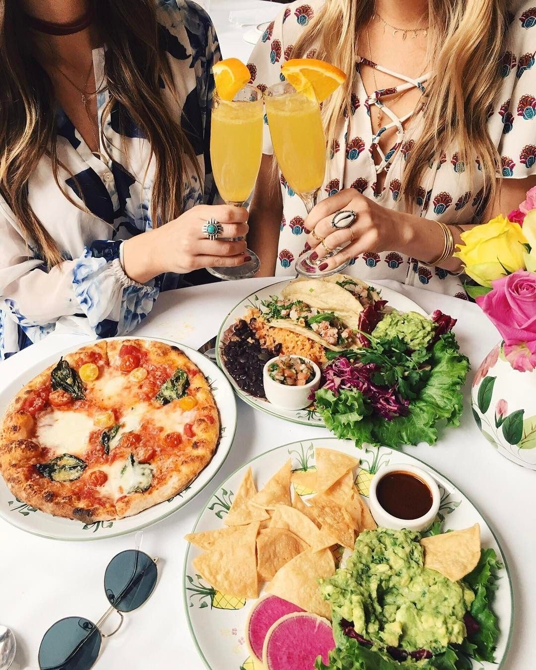 Завтрак с подругами