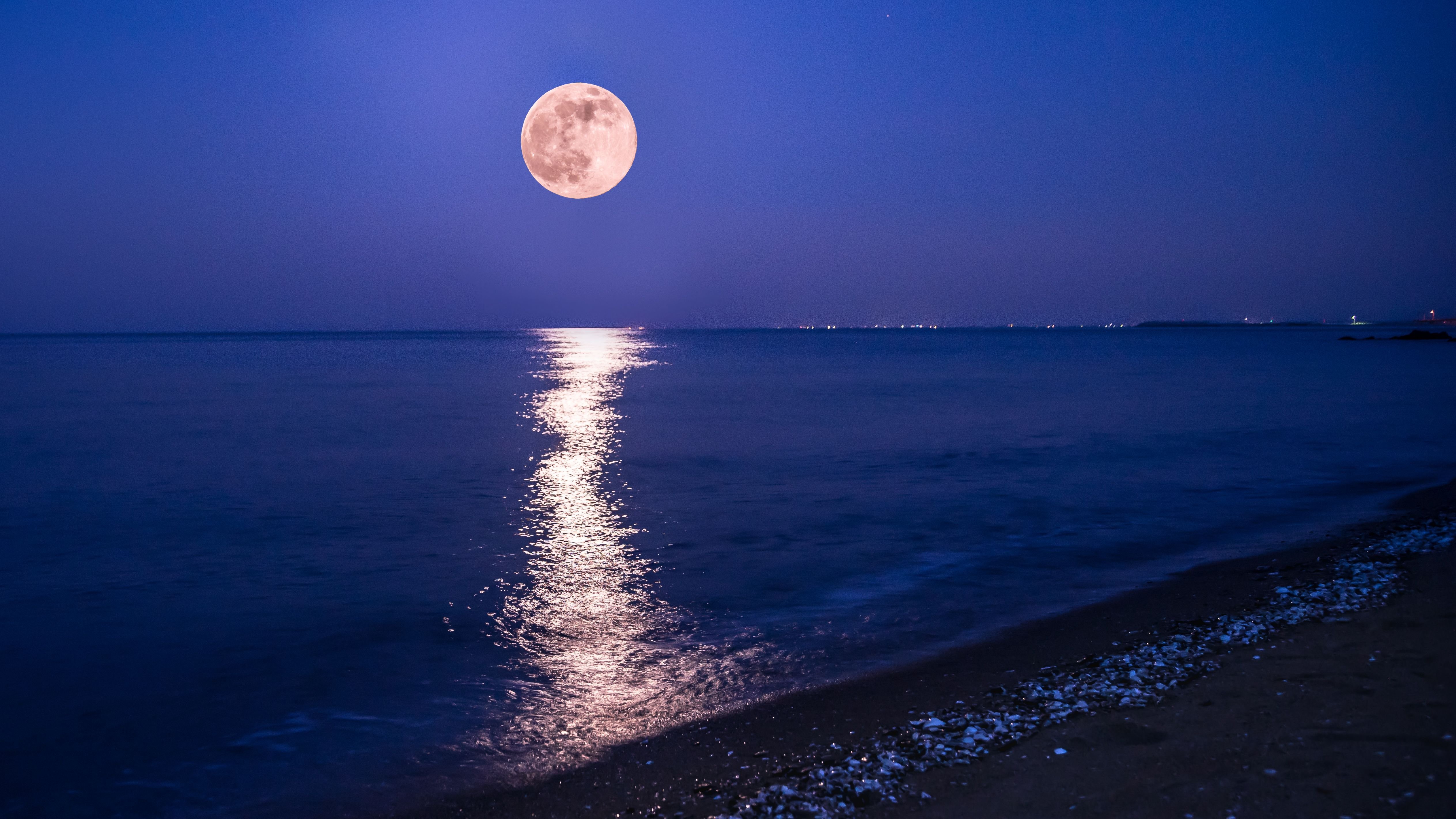 Слушать светлая луна. Луна. Полнолуние. Фиолетовая Луна. Фото Луны.