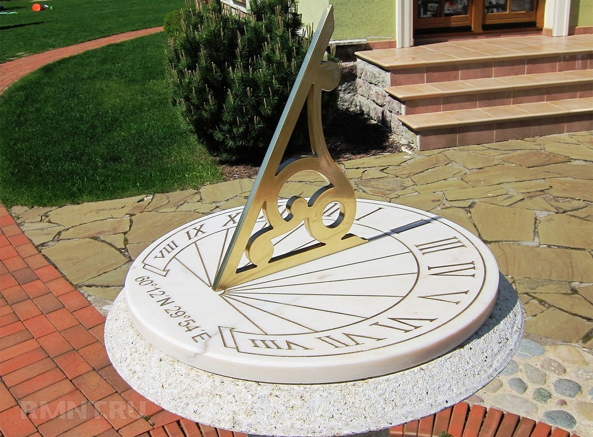 Солнечные часы для сада