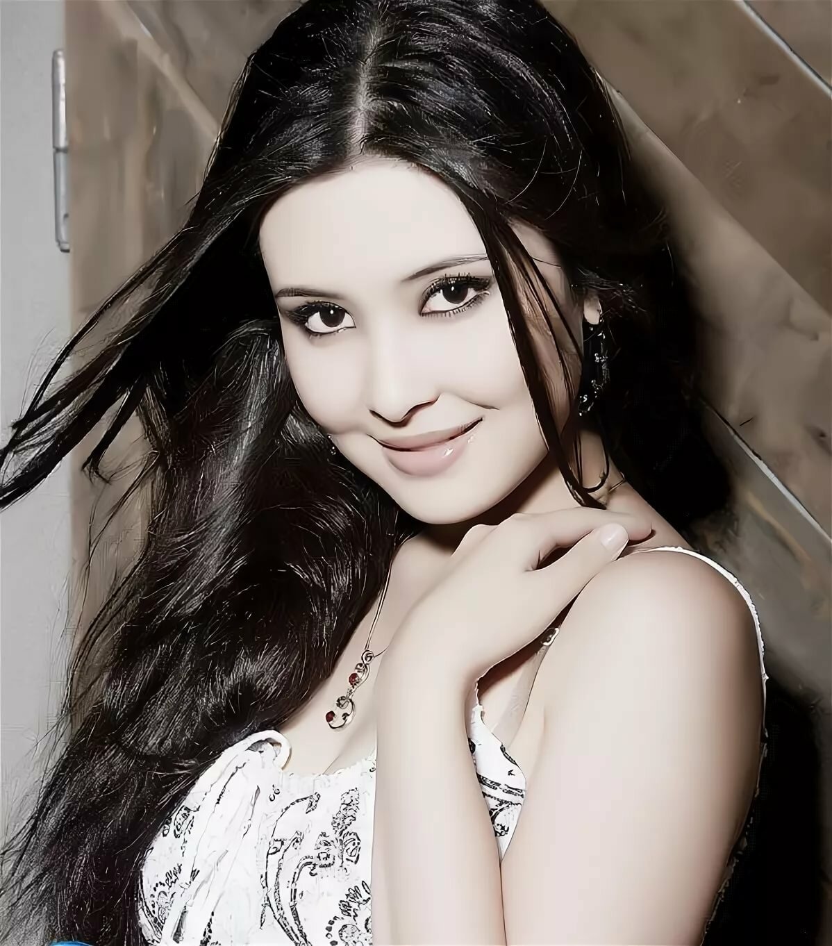 Шахзода певица