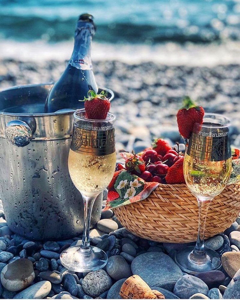Клубника с шампанским