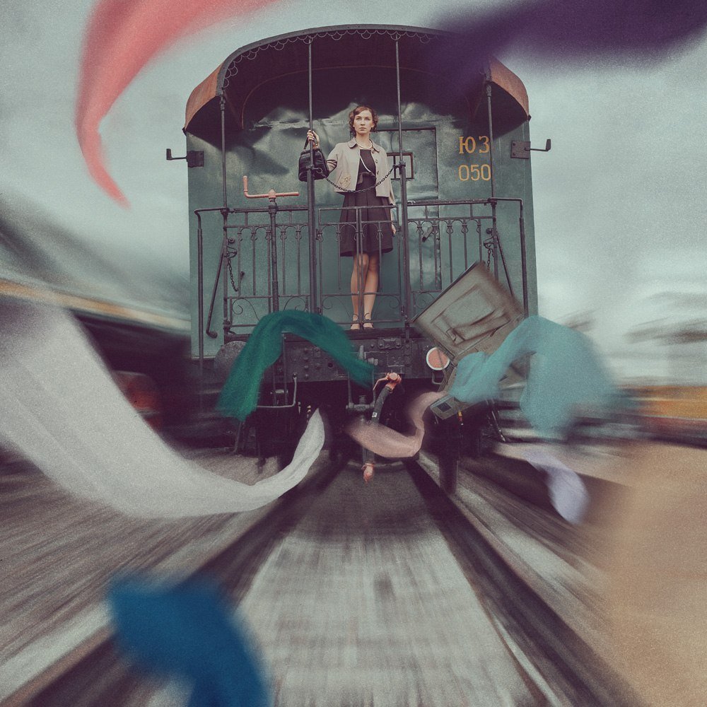 Поезд едет ночью