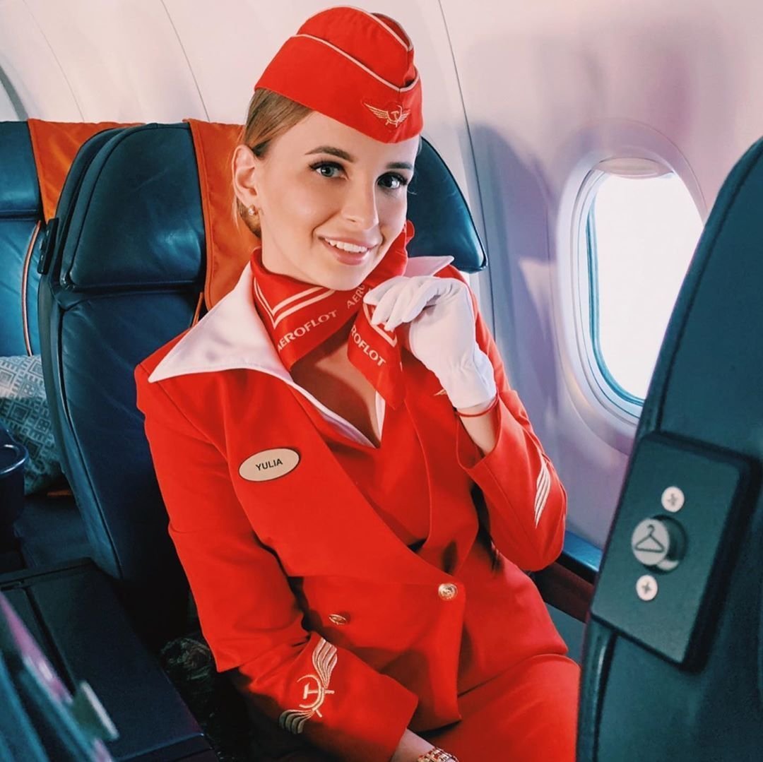 Татьяна Батурина стюардесса
