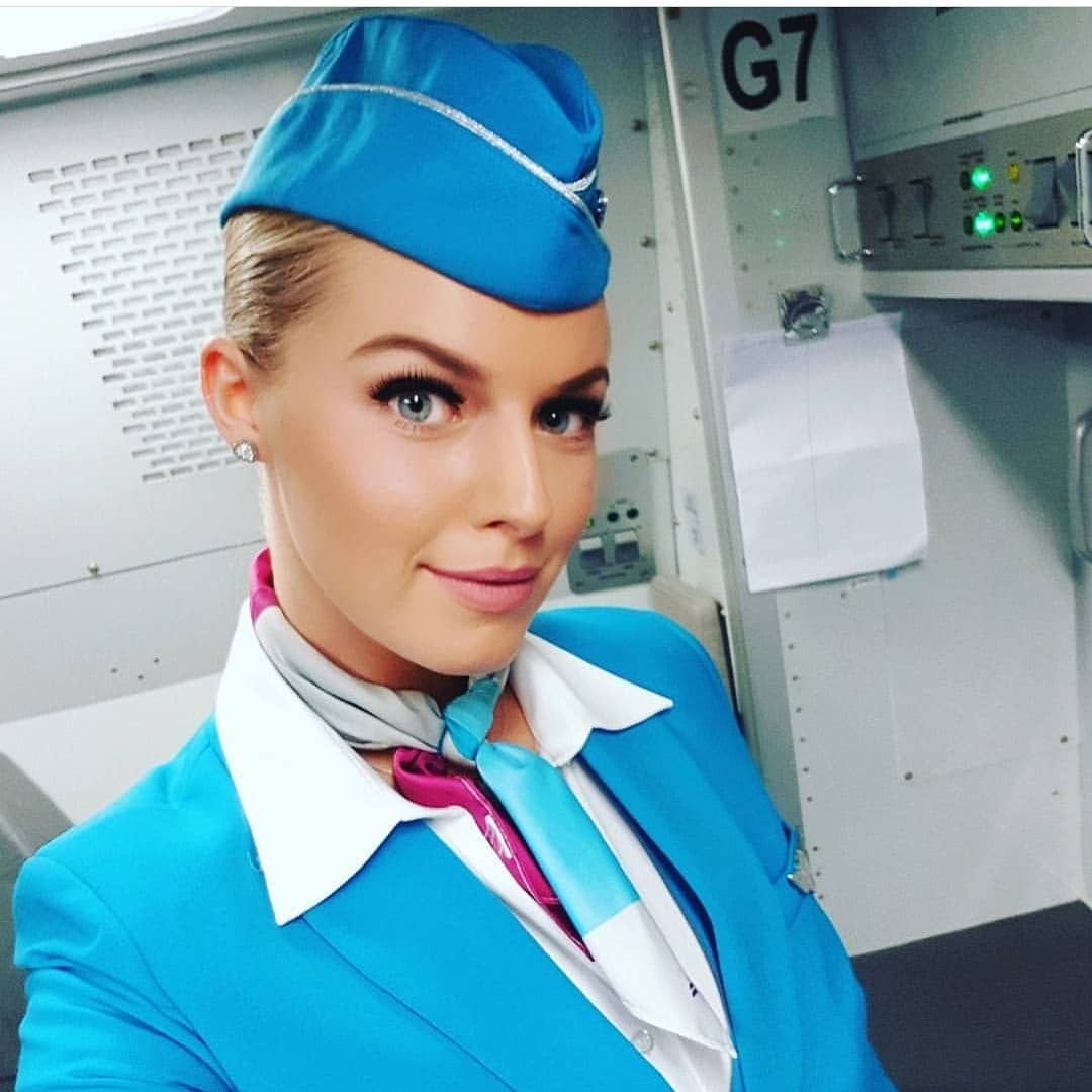 Клэр Кастл стюардесса