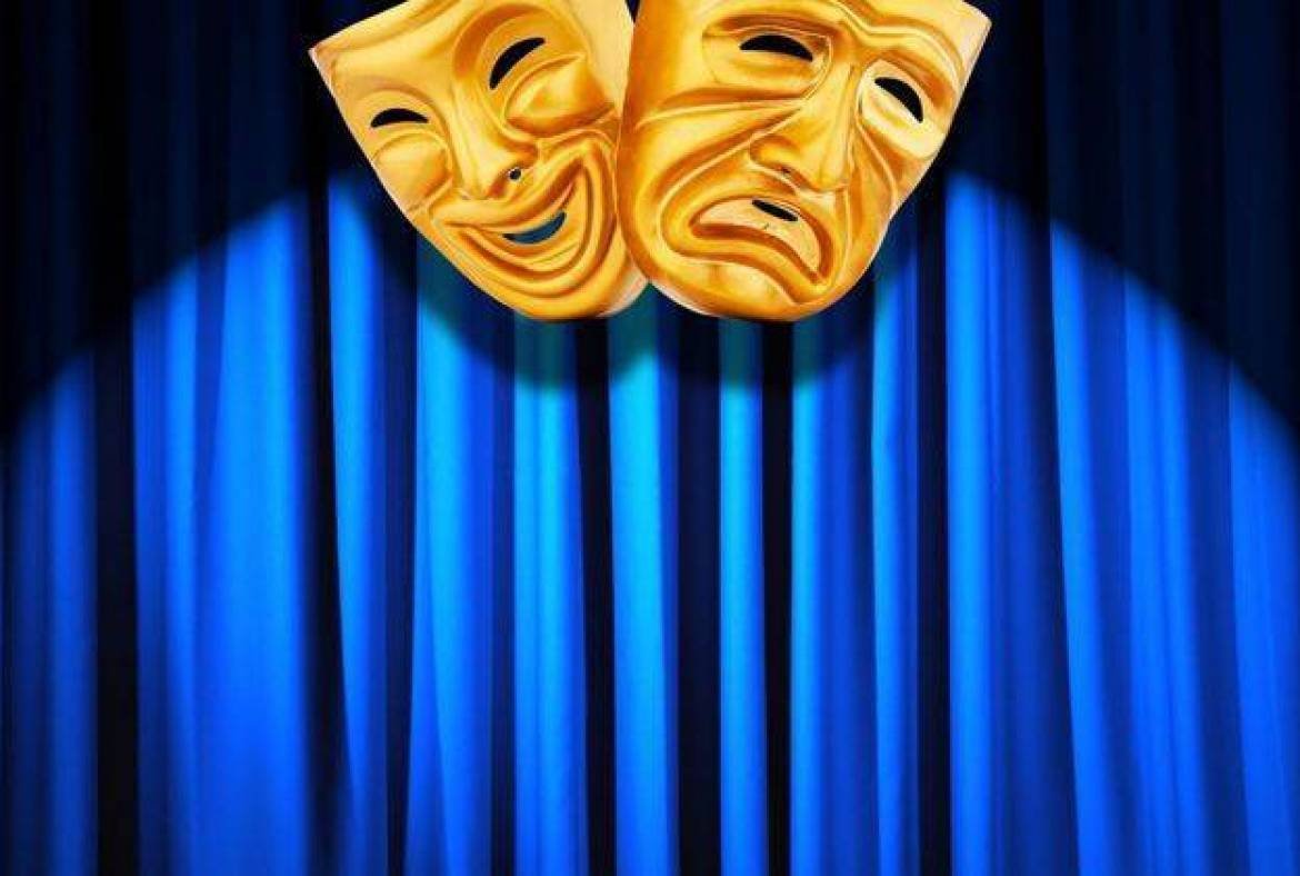 Театральный занавес