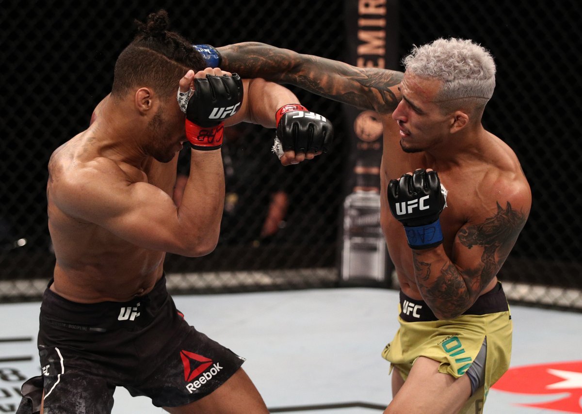 Чарльз Оливейра боец