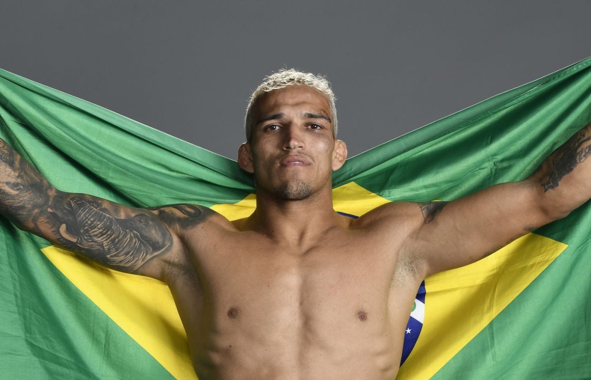 Дастин Порье чемпион юфс