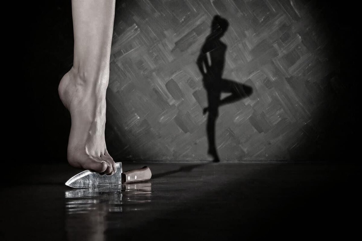 Босиком по осколкам стекла