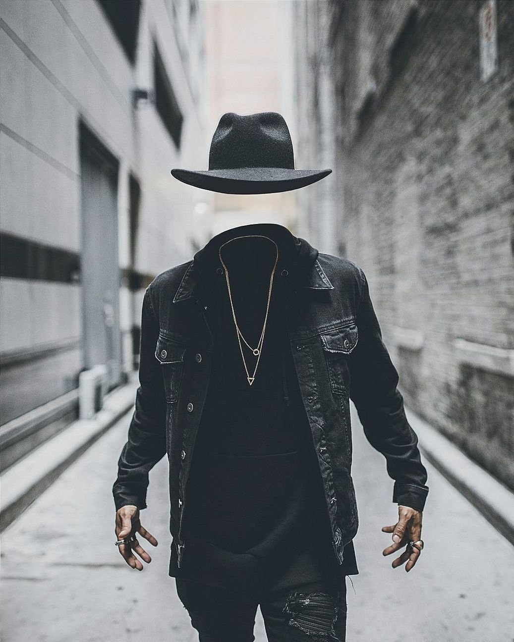 Данил Галанин