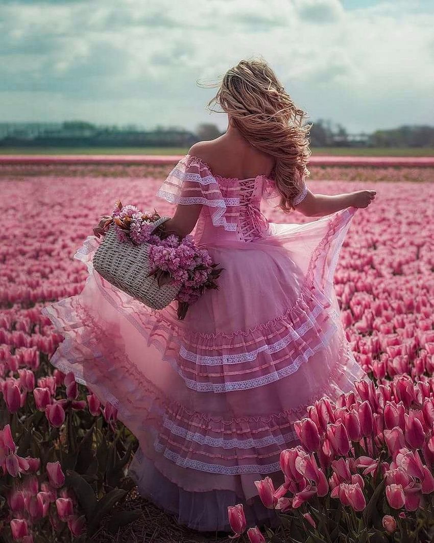 Счастливая девушка