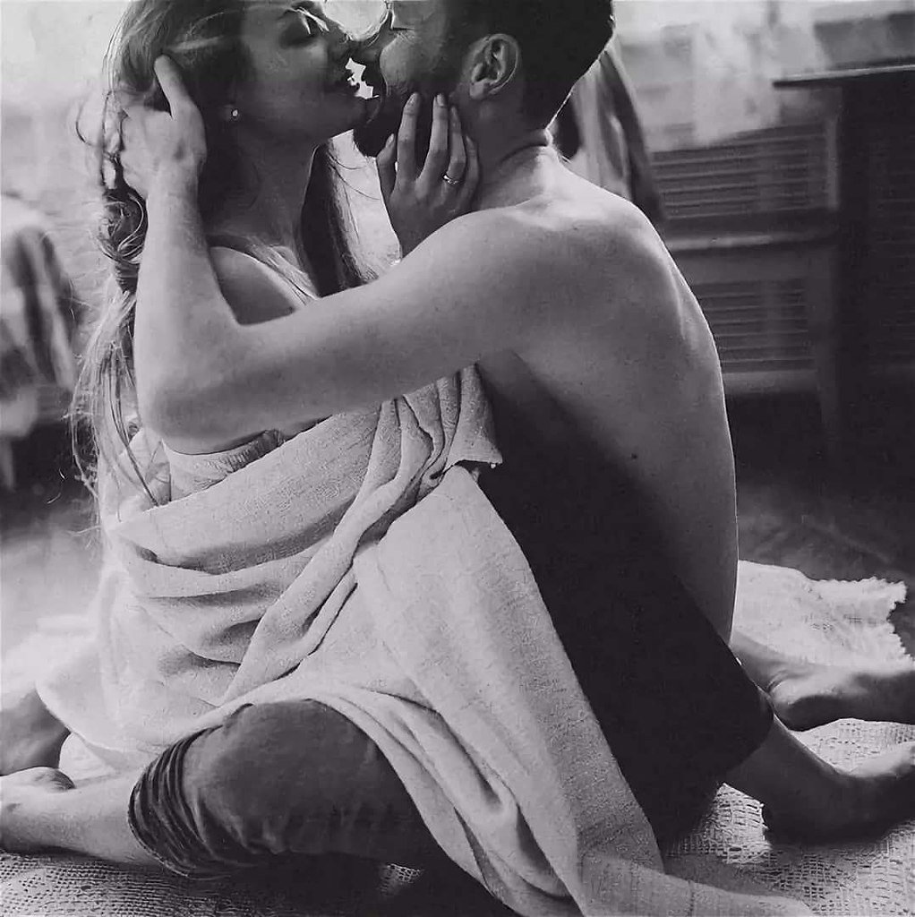 В нежных объятьях