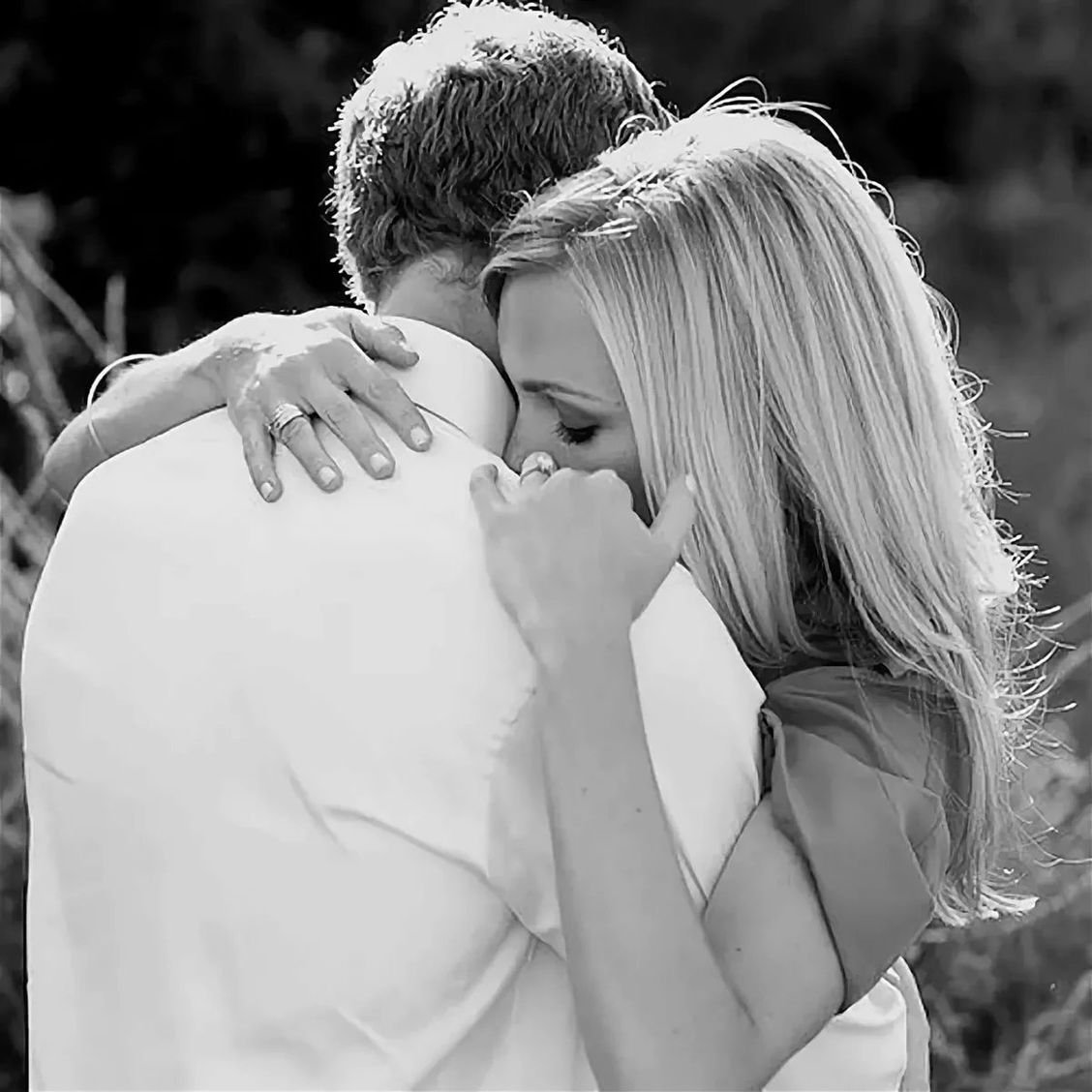 Страстные объятия