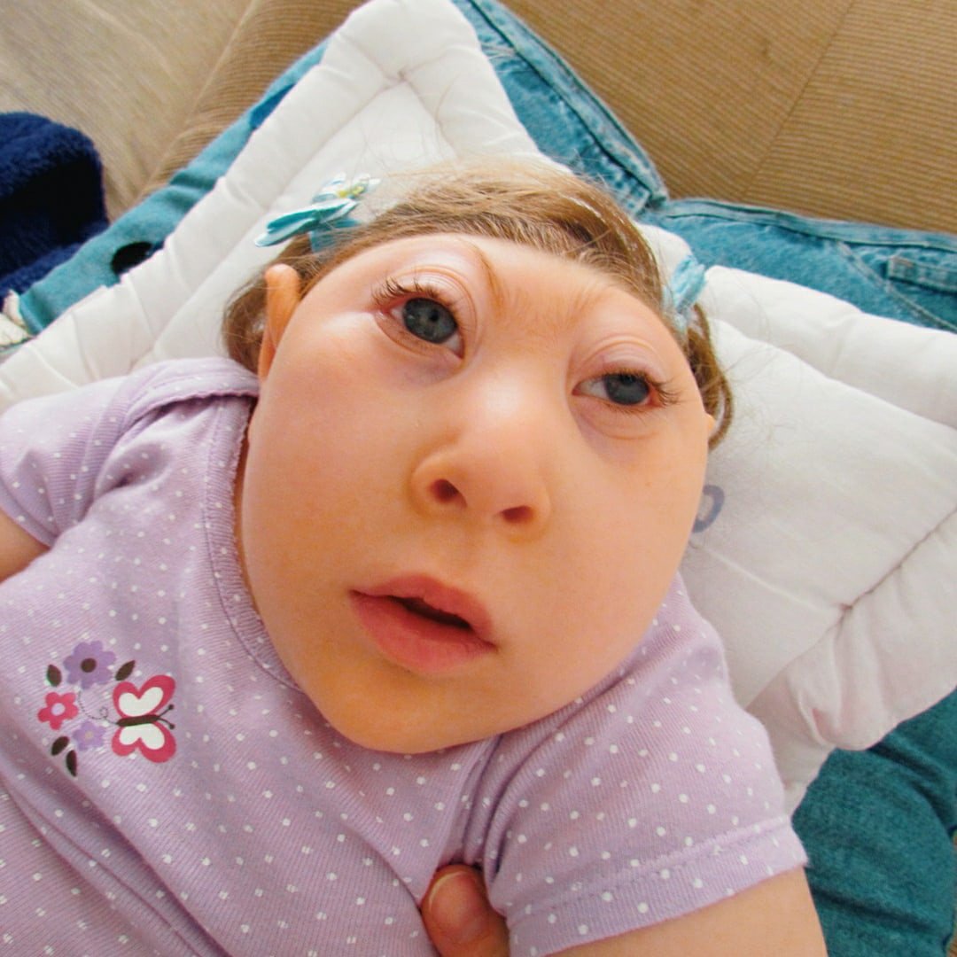 Игровой компьютер фиолетовый