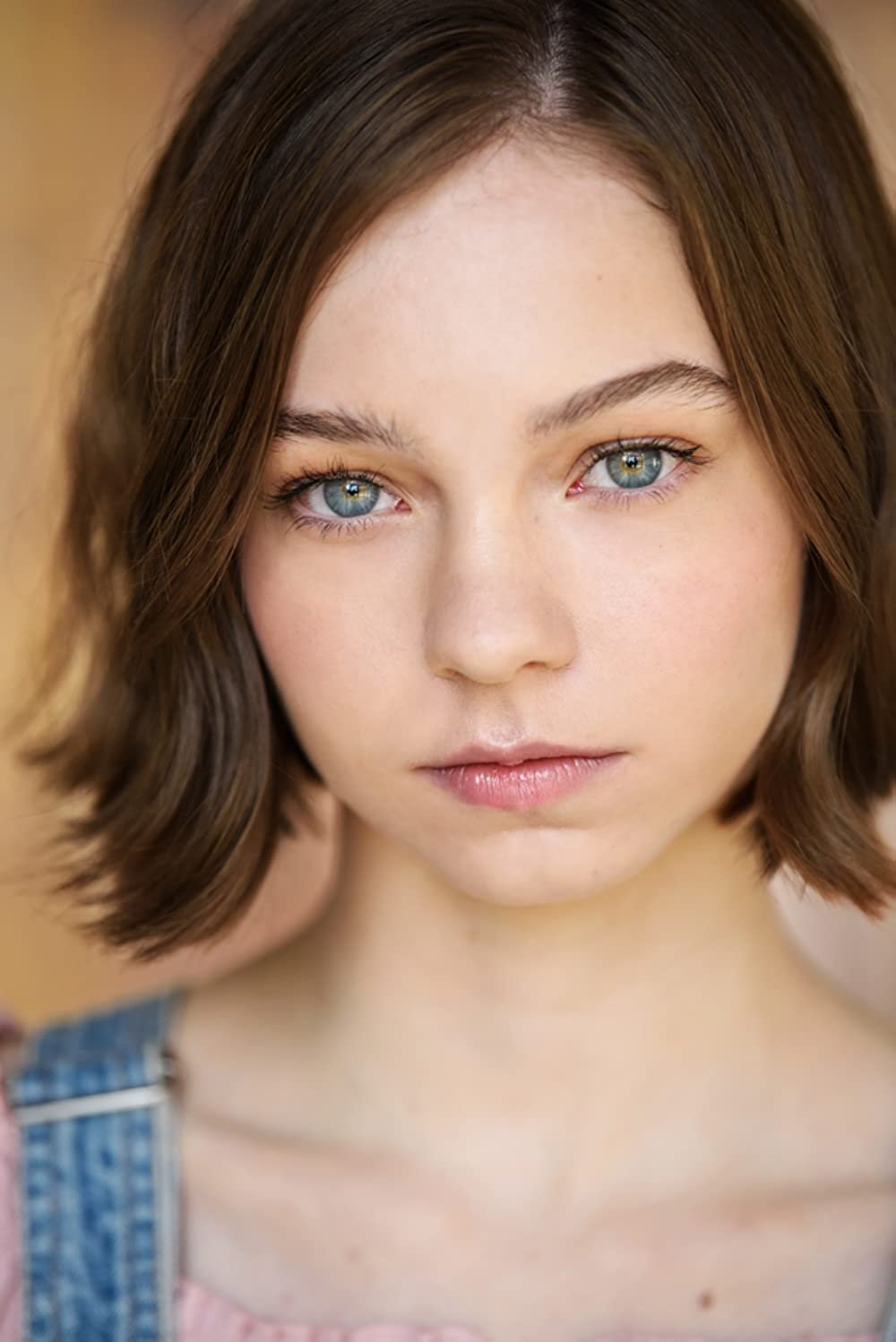 Эмма Майерс 2022