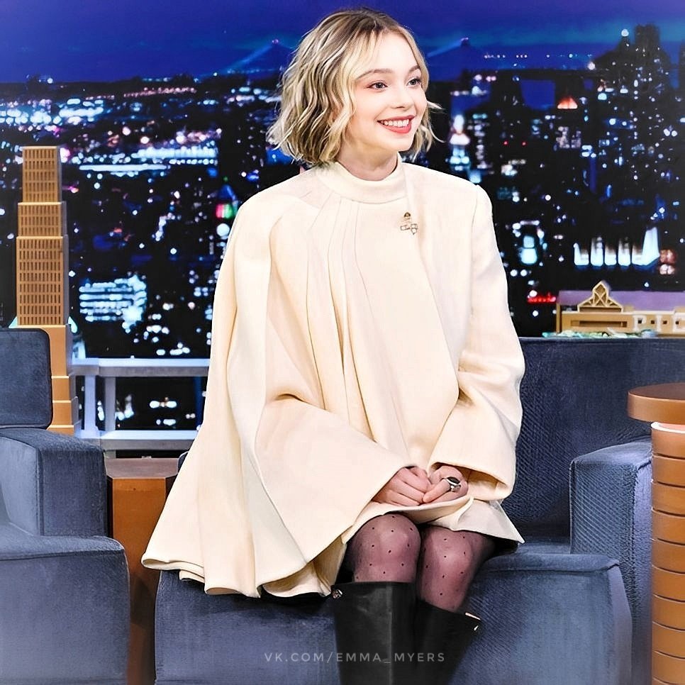 Уэнсдэй сериал с 2022 Энид